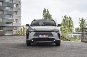 Toyota bZ4X AWD 2021 года  (WW)